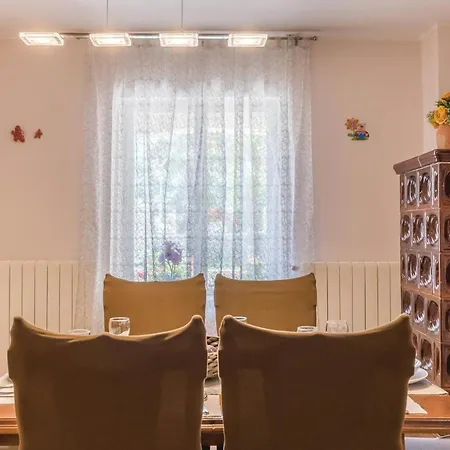 Gorgeous In With Kitchen