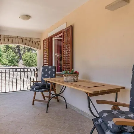 Holiday home Gorgeous In With Kitchen *